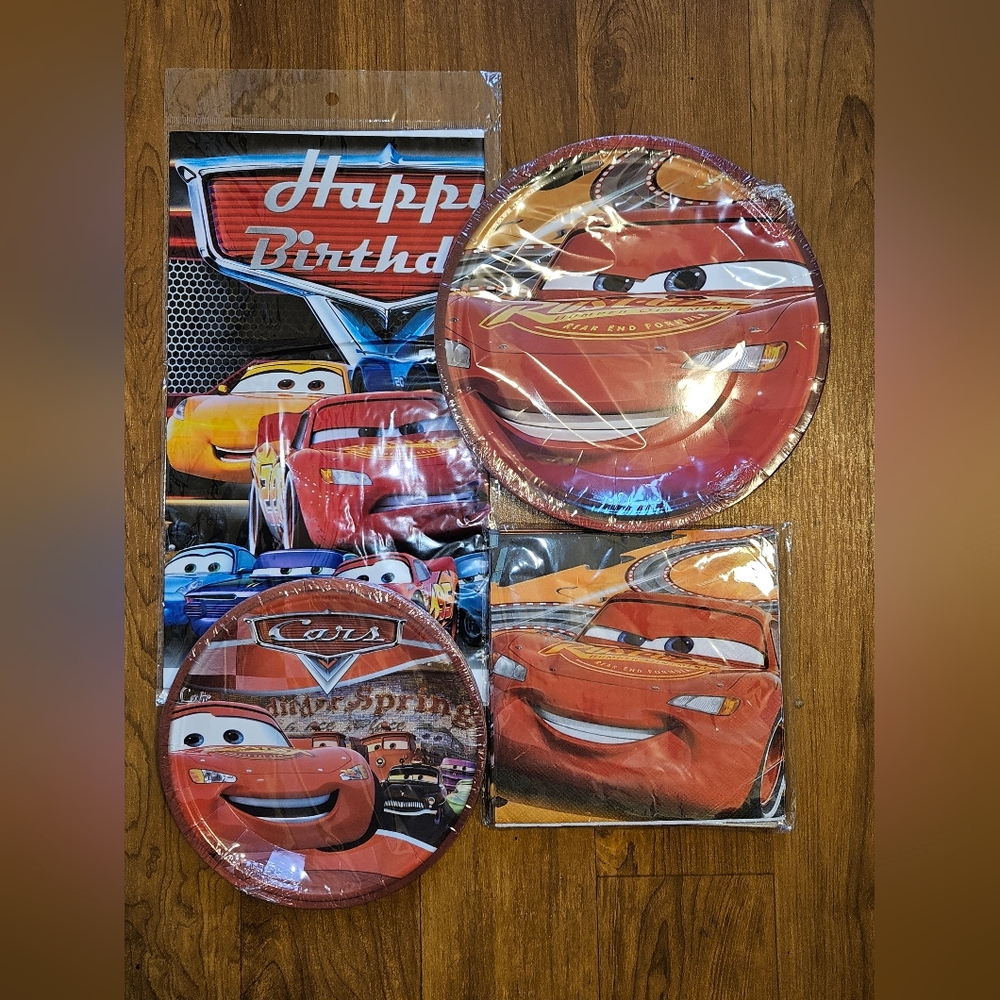 Cars Themed Party Supplies Set - Red